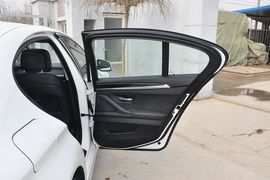2013款宝马520i典雅型