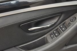 2013款宝马520i典雅型
