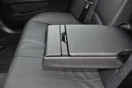 2013款宝马520i典雅型