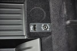 2013款宝马520i典雅型
