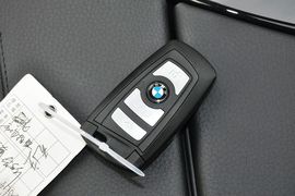 2013款宝马520i典雅型