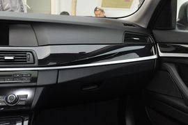2013款宝马520i典雅型