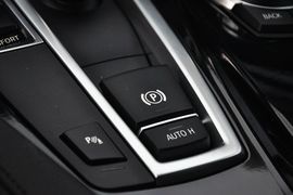 2013款宝马520i典雅型