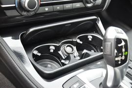2013款宝马520i典雅型
