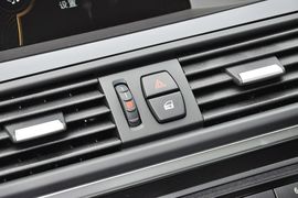 2013款宝马520i典雅型