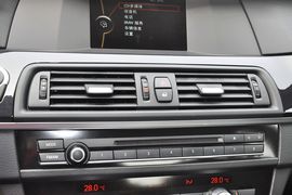 2013款宝马520i典雅型