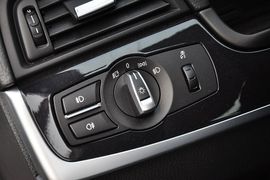 2013款宝马520i典雅型