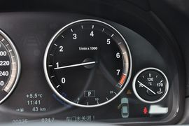 2013款宝马520i典雅型