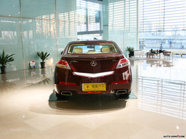 2009款讴歌TL外观