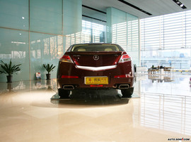 2009款讴歌TL外观