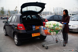 2008款雅力士RS至尊劲锐版试驾