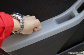 2008款雅力士RS至尊劲锐版试驾