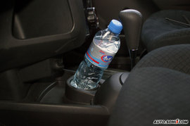 2008款雅力士RS至尊劲锐版试驾