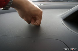 2008款雅力士RS至尊劲锐版试驾