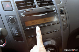 2008款雅力士RS至尊劲锐版试驾