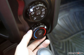 2008款雅力士RS至尊劲锐版试驾