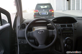 2008款雅力士RS至尊劲锐版试驾