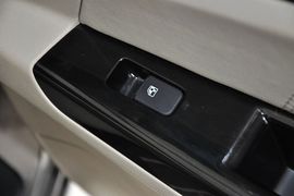 2012款长安逸动1.6L自动豪华型