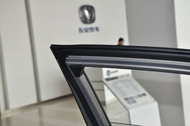2012款长安逸动1.6L自动豪华型