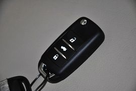 2012款长安逸动1.6L自动豪华型