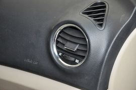 2012款长安逸动1.6L自动豪华型