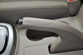 2012款长安逸动1.6L自动豪华型