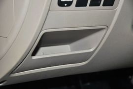 2012款长安逸动1.6L自动豪华型