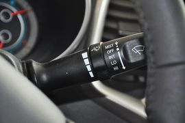 2012款长安逸动1.6L自动豪华型