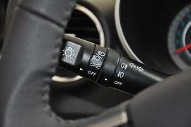 2012款长安逸动1.6L自动豪华型