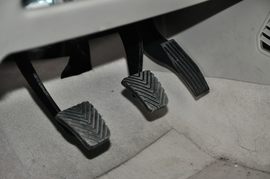 2012款长安悦翔V5