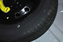 2013款长安悦翔三厢1.5L