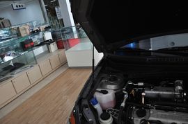 2013款长安悦翔三厢1.5L