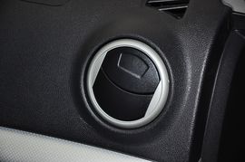 2013款长安悦翔三厢1.5L