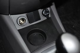 2013款长安悦翔三厢1.5L