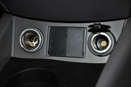 2013款长安悦翔三厢1.5L