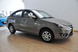 2013款长安悦翔三厢1.5L