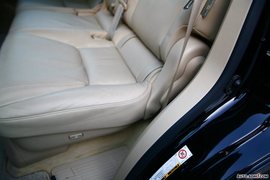 LX570内饰