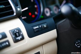 2008款雷克萨斯LX570内饰