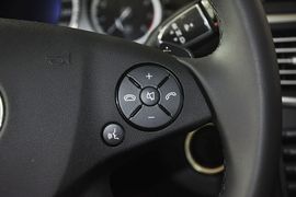 2013款奔驰E300L时尚型