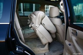 2008款雷克萨斯LX570内饰