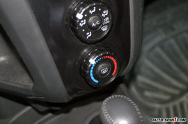 2008款雅力士RS至尊劲锐版试驾