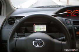 2008款雅力士RS至尊劲锐版试驾