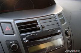 2008款雅力士RS至尊劲锐版试驾