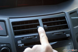 2008款雅力士RS至尊劲锐版试驾