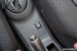 2008款雅力士RS至尊劲锐版试驾