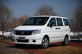 2013款郑州日产帅客1.5L