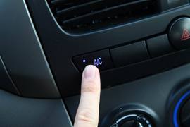 2013款郑州日产帅客1.5L