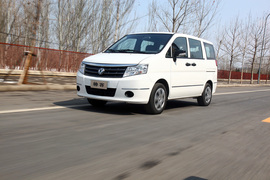 2013款郑州日产帅客1.5L