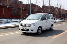 2013款郑州日产帅客1.5L