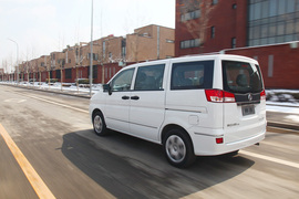 2013款郑州日产帅客1.5L